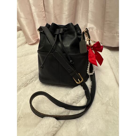 Vintage 1990s Coach Navy Leather Bucket Drawstring Crossbody - Picture 1 of 9